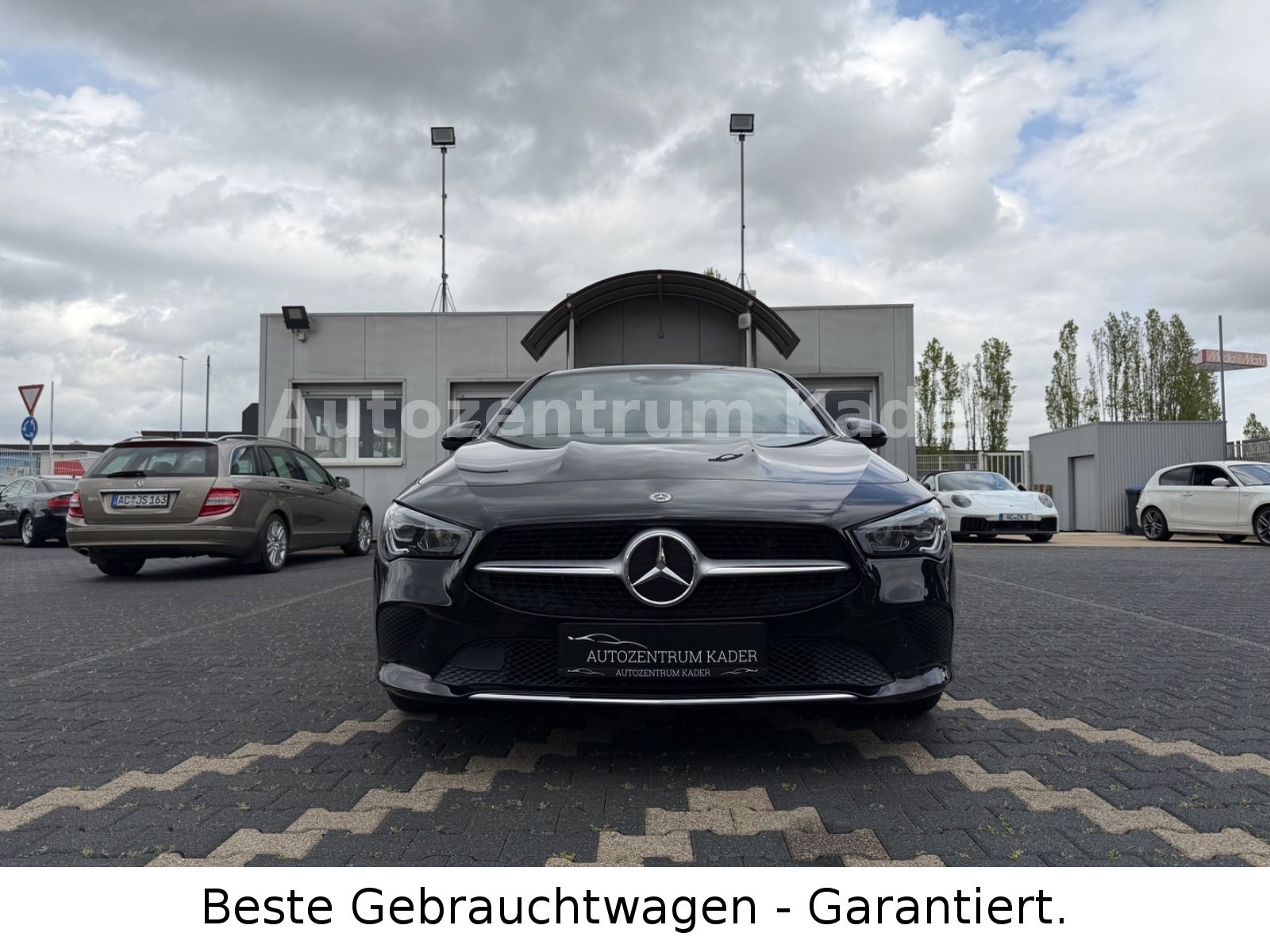 Mercedes-Benz CLA 200 d SB AHK Vollleder R-Kam Navi Tempo