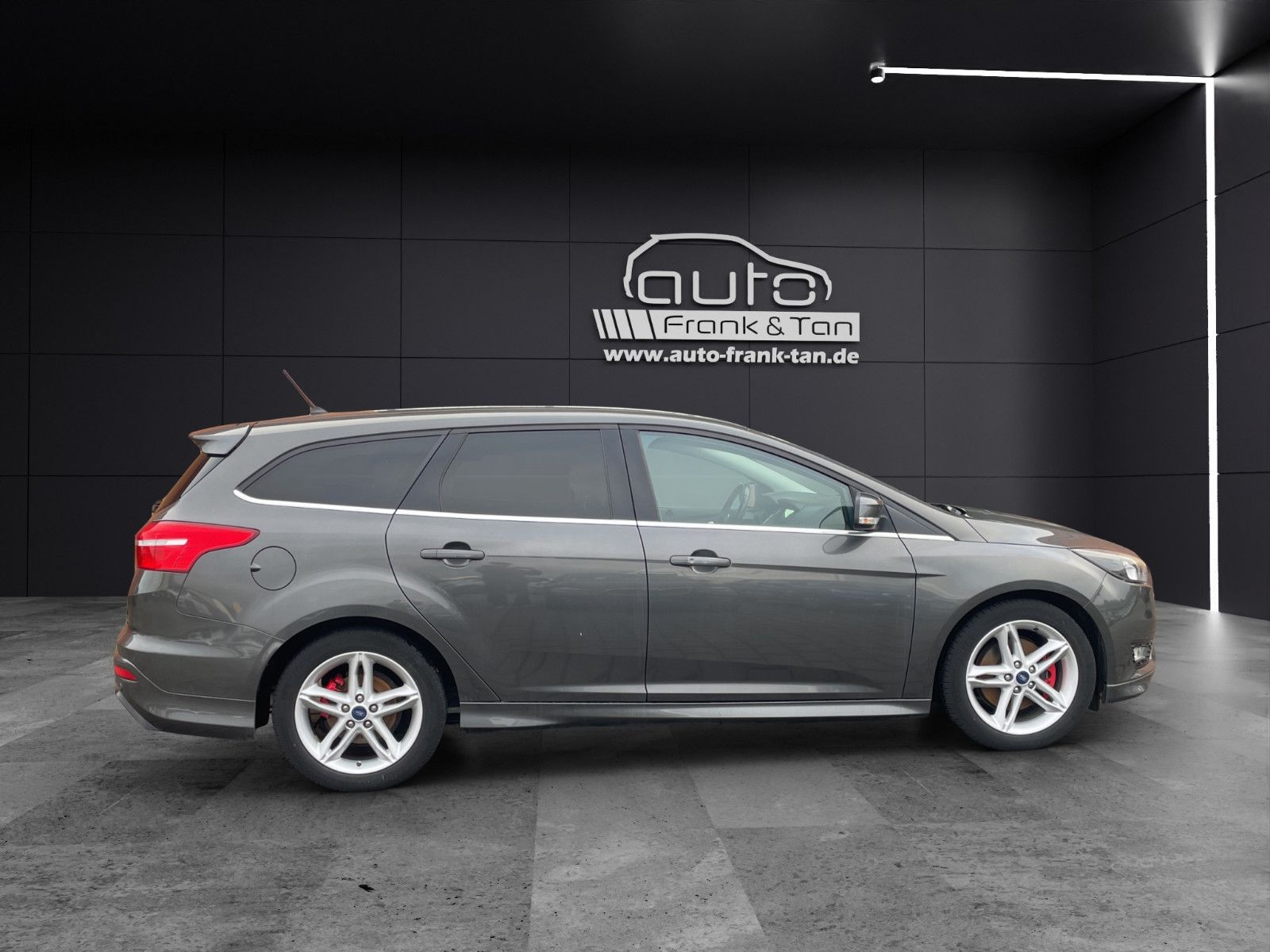 Fahrzeugabbildung Ford Focus Turnier*Sport*Kamera*SitzHZ*LenkradHZ*