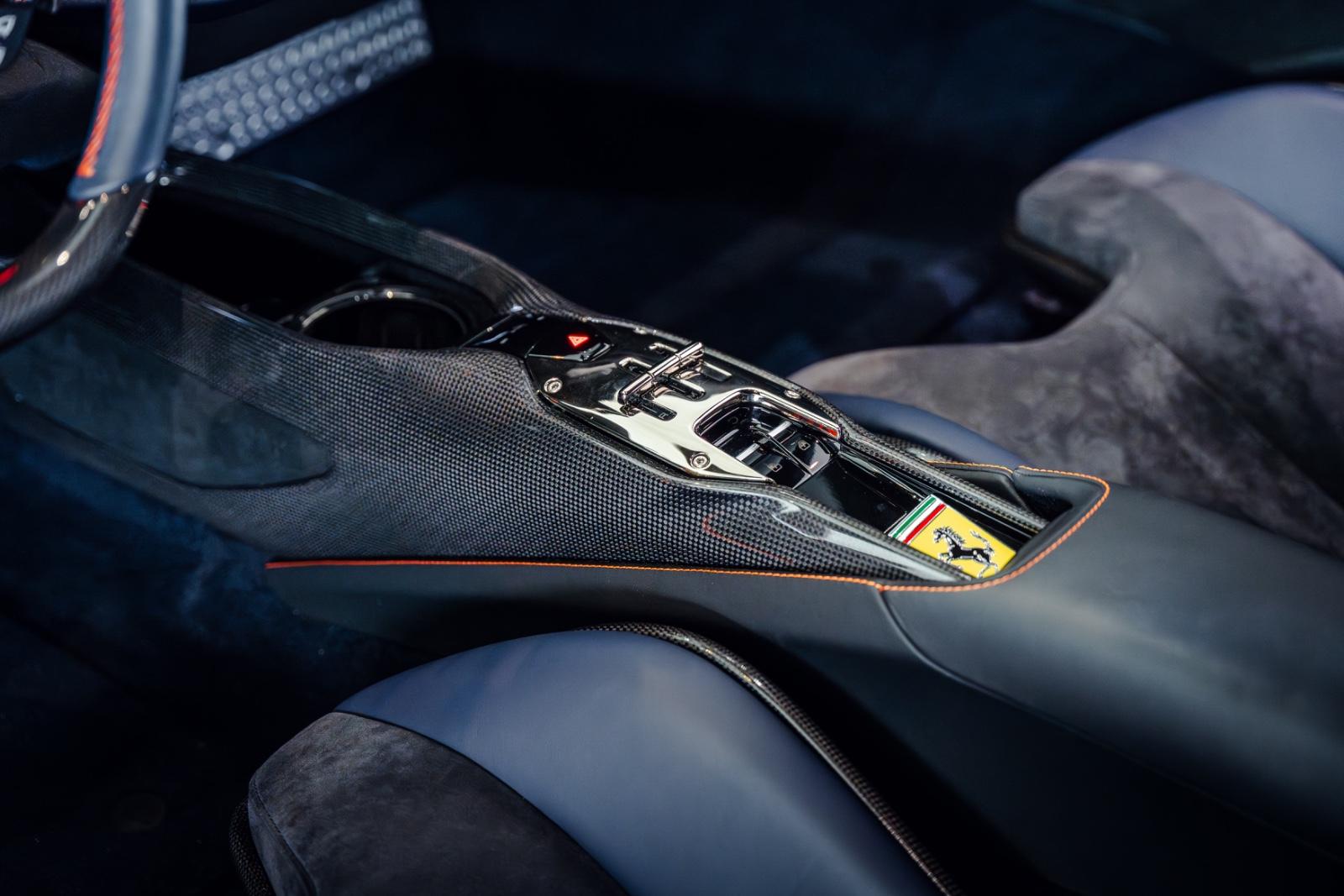Ferrari SF90 Stradale*Lift*JBL*Carbon*Passenger-Display*