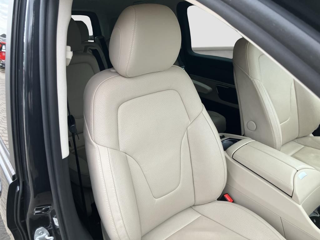 Fahrzeugabbildung Mercedes-Benz V 300 d 4MATIC AVANTGARDE EDITION Lang AHK*Leder