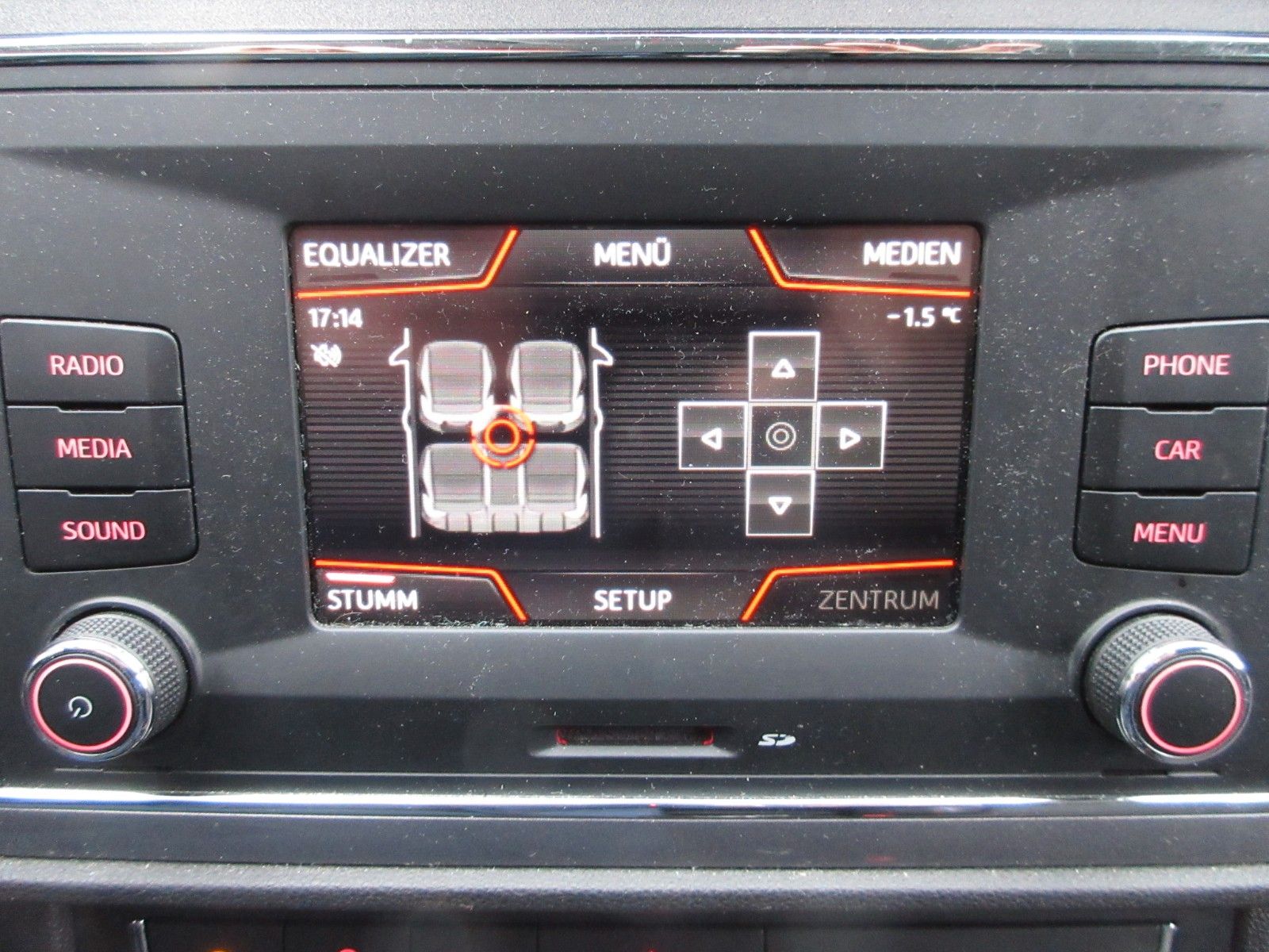 Fahrzeugabbildung SEAT Leon 1.8T FR LED/SHZ/PDC/18"ALU/TEMPOMAT