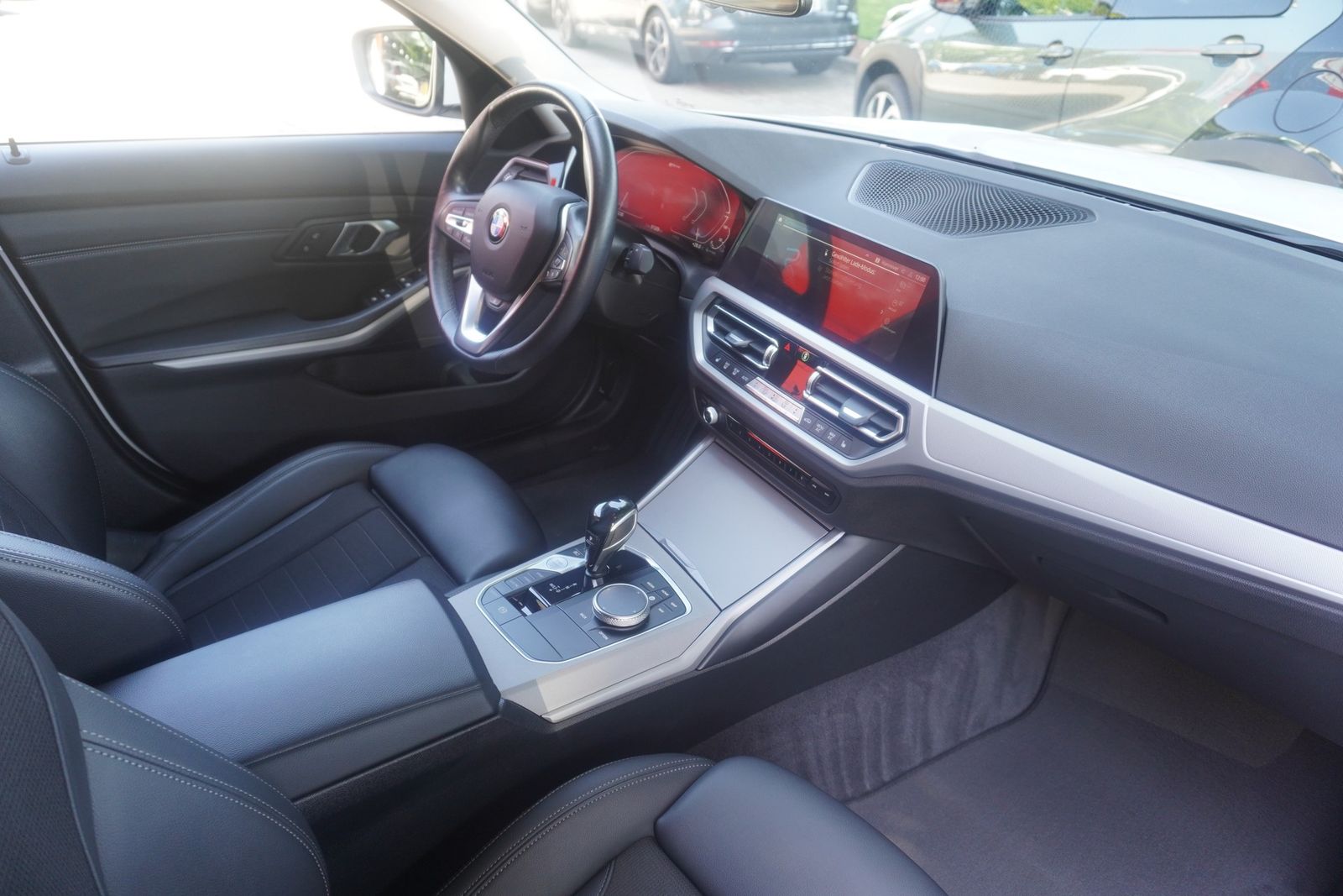 BMW 320e Advantage LED ACC Totwinkel Keyless-Go Navi foto 13