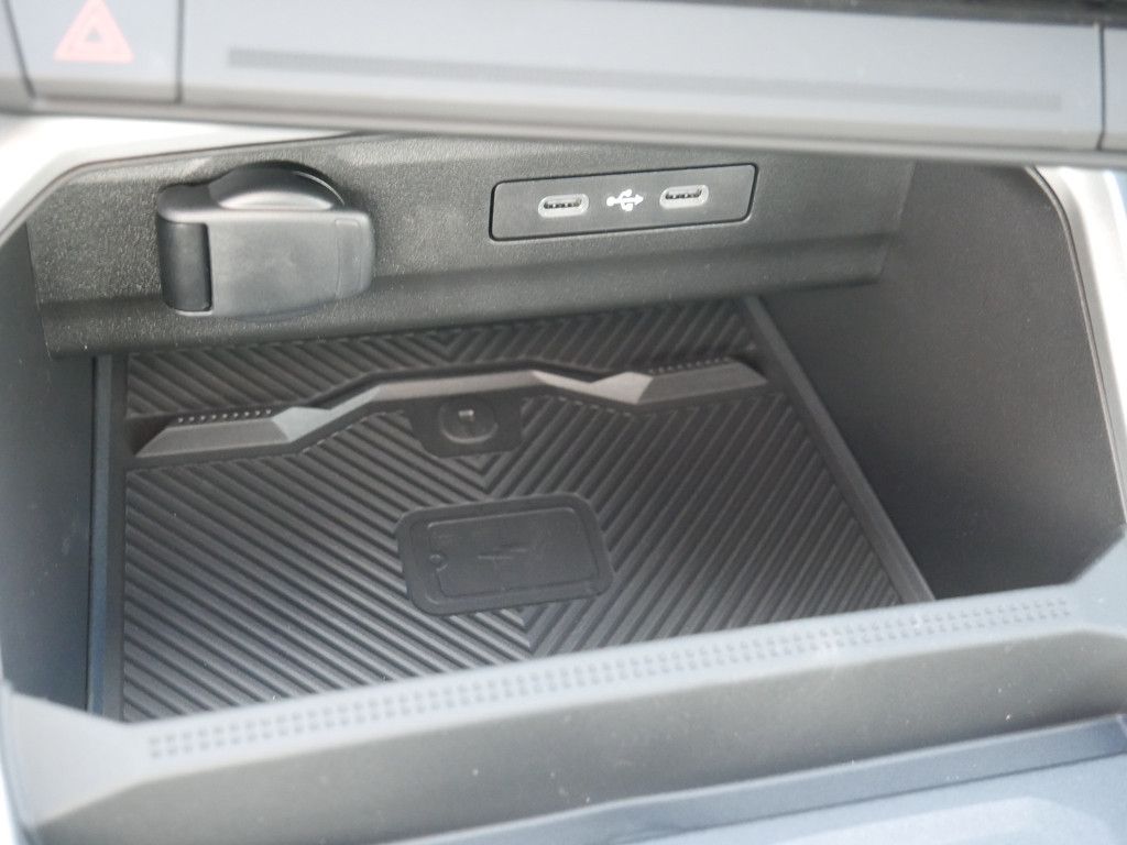 Fahrzeugabbildung Dacia Bigster Journey Hybrid 155