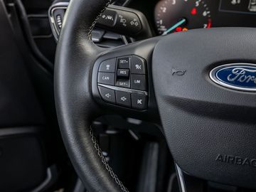 Ford Fiesta 1.0 Titanium Exclusive-Paket Kamera ACC