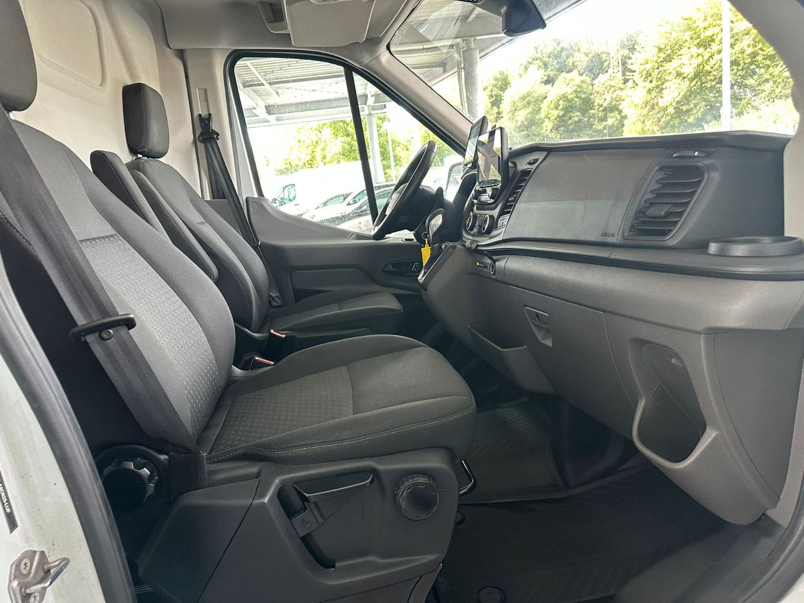 Fahrzeugabbildung Ford TRANSIT 350 L3H3 Automatik*AHK*KLIMA*TEMPO*Bi-XE