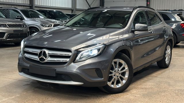 MERCEDES-BENZ GLA 200