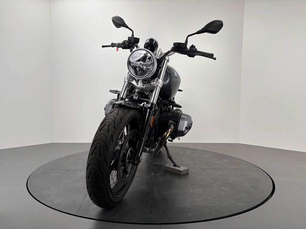 Fahrzeugabbildung BMW R NineT PURE *NEUWERTIG *1. HAND