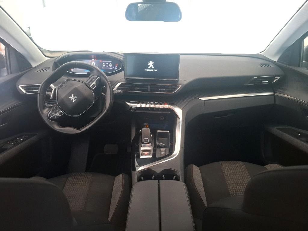 Fahrzeugabbildung Peugeot 5008 Activ 1.2T LED/NAVI/PDC/R´CAM/TEMPO