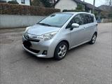 Toyota Verso-S 1,4-l-D-4D - - Toyota Verso-S mit Panoramadach