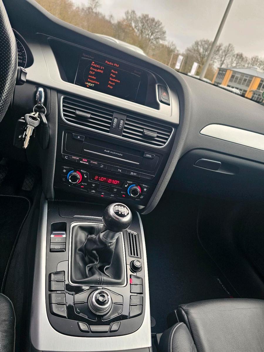 Audi Quattro 2011 — photo 10