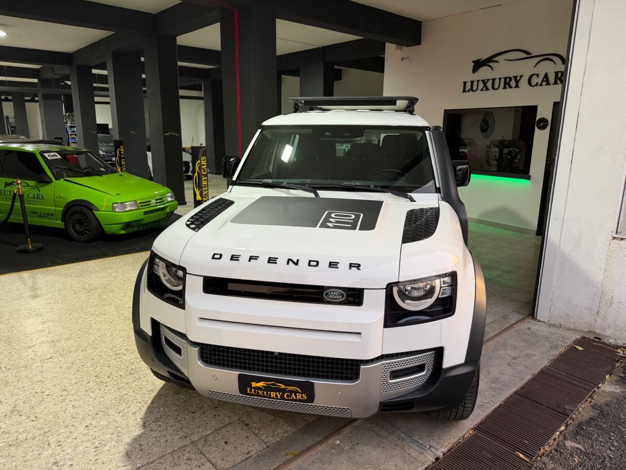 Land Rover Defender 110 2.0 SD4 240CV AWD Auto F imagem 3