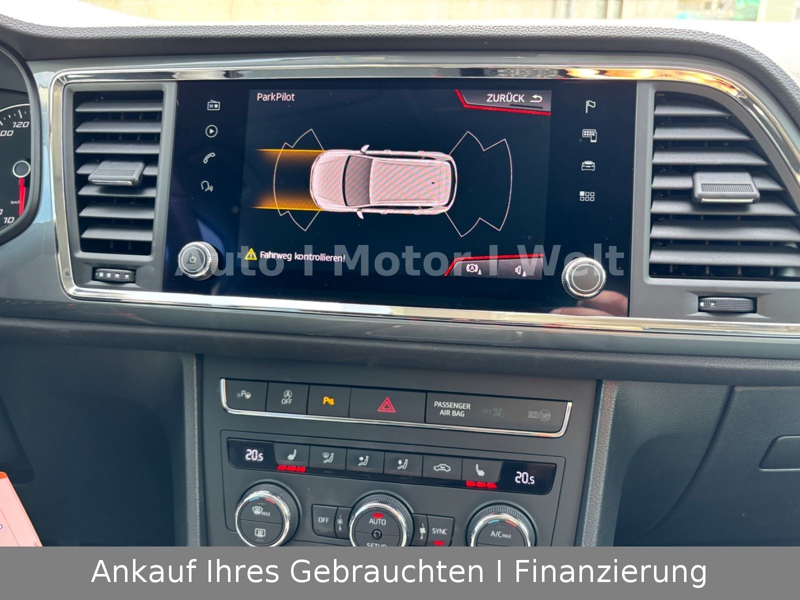 Fahrzeugabbildung SEAT Ateca Style 1.Hand ACC/ALU/SHZ/NAV/APPLECARPLAY
