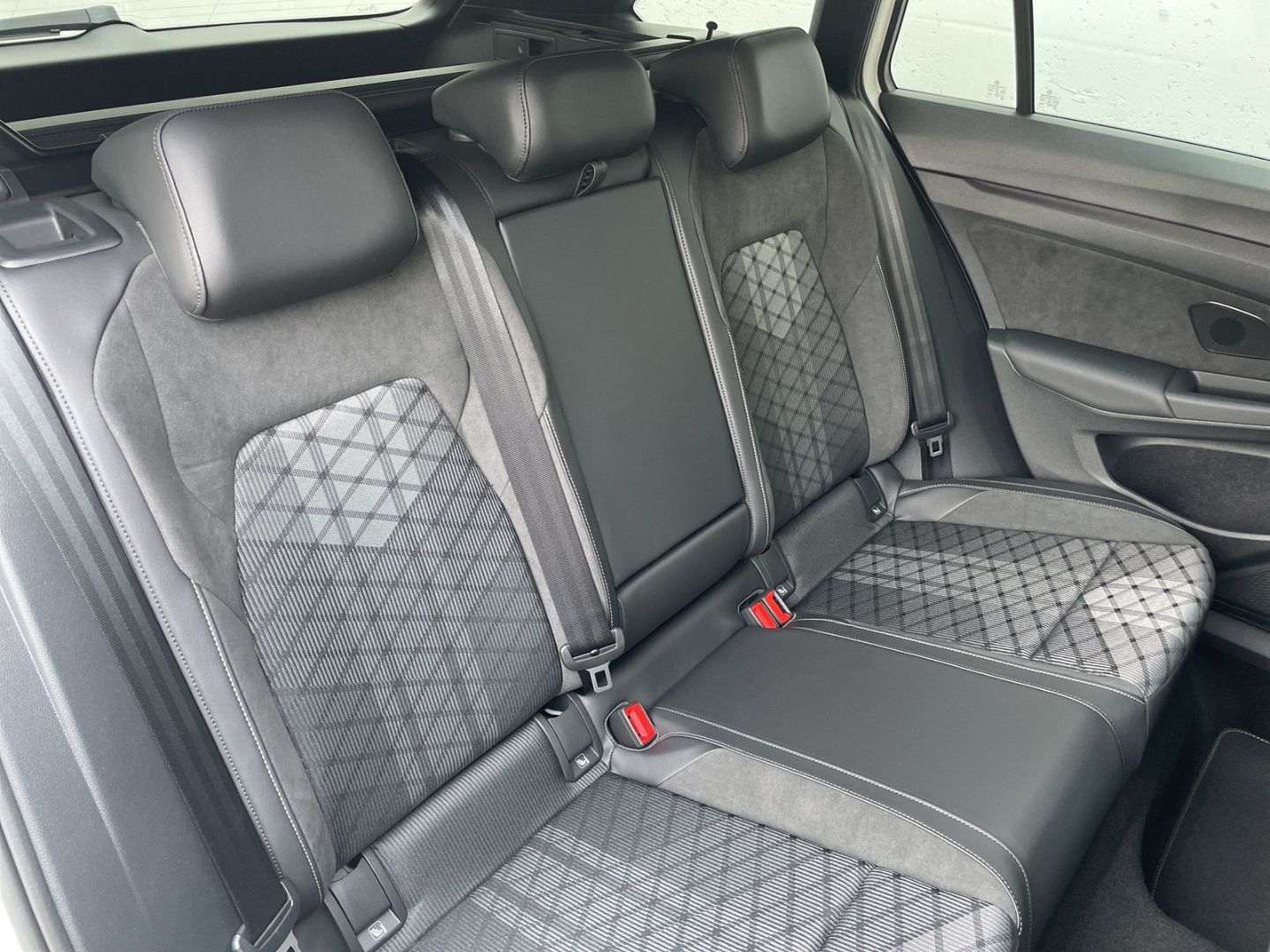 Golf Variant VIII 2.0 TDI DSG R-Line AHK/HUD/H&K