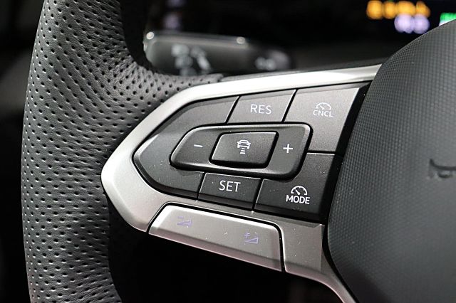 Golf GTE 1.5 DSG BlackStyle AHK Winterr. PANO KA