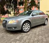 Audi A4 Comfortline 1.8Turbo Automatik {Te... - Audi A4: Turbo