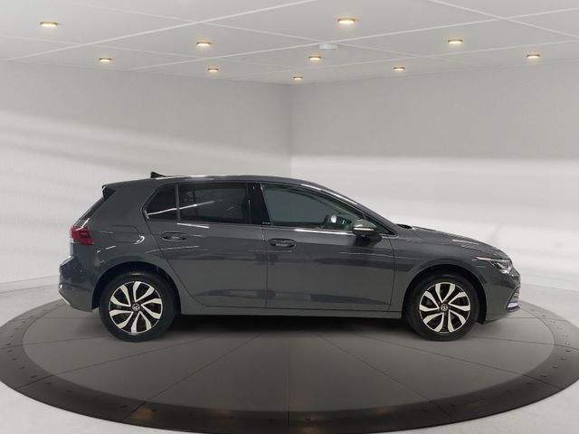 Golf Active TSI 81 kW  AZV, Navi, ACC, kamera