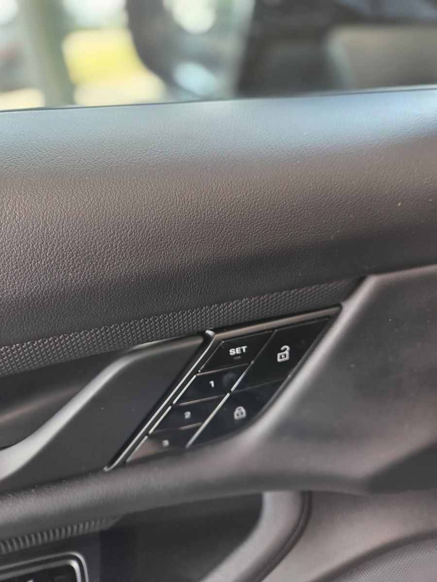 Fahrzeugabbildung Porsche Taycan/Bose/20 Zoll Aero-Rad/Matrix/SOH 91%