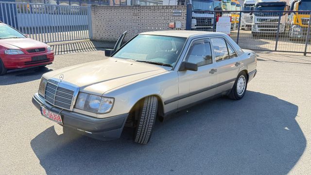 Mercedes-Benz E 230 Benzin