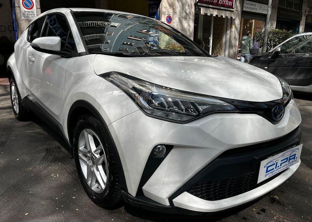Image of Toyota C-HR