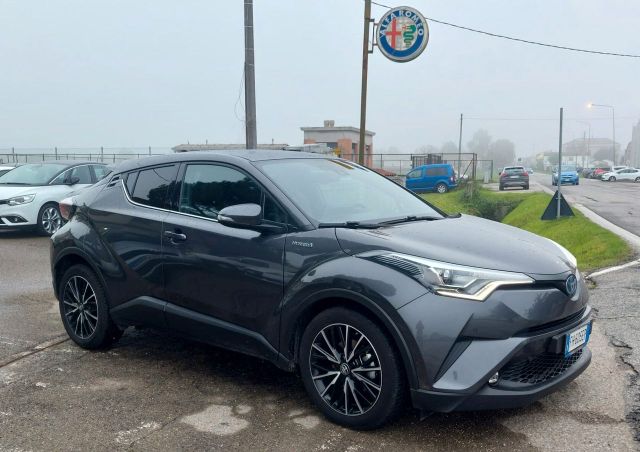 Toyota TOYOTA C-HR 1.8 HYBRID