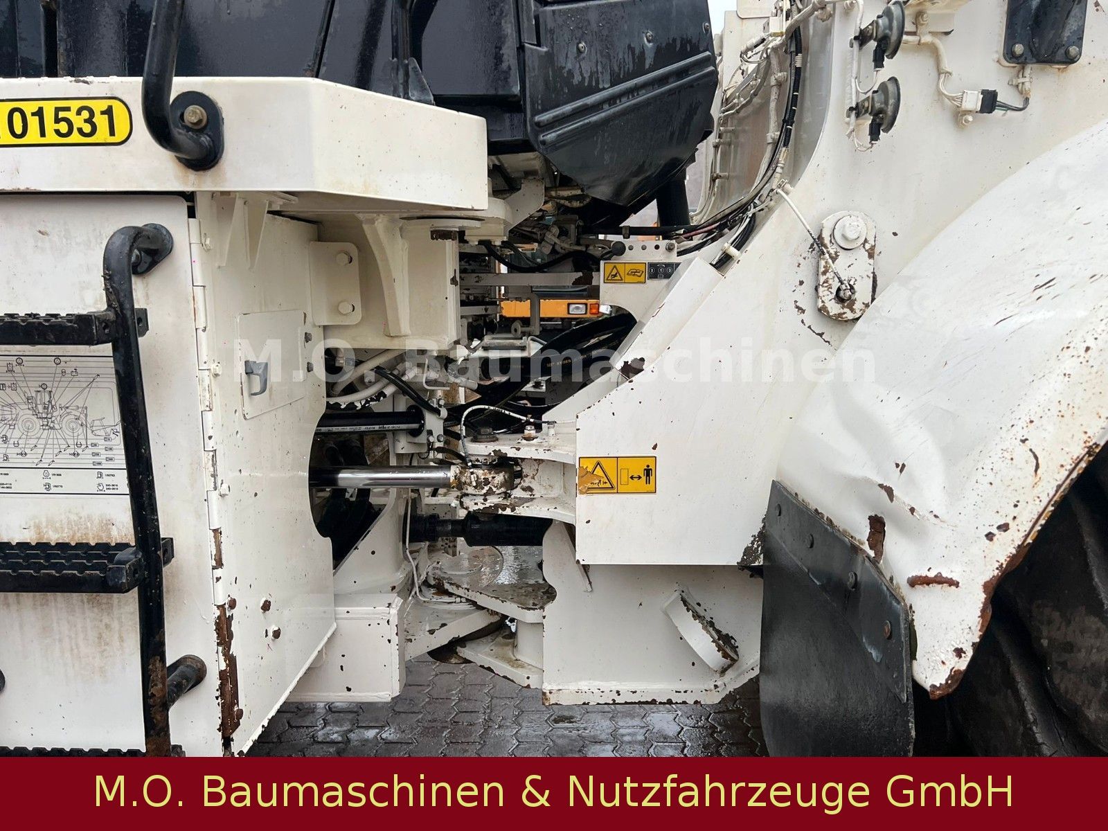 Fahrzeugabbildung CAT 966 H / AC / ZSA / Waage / Half Steering