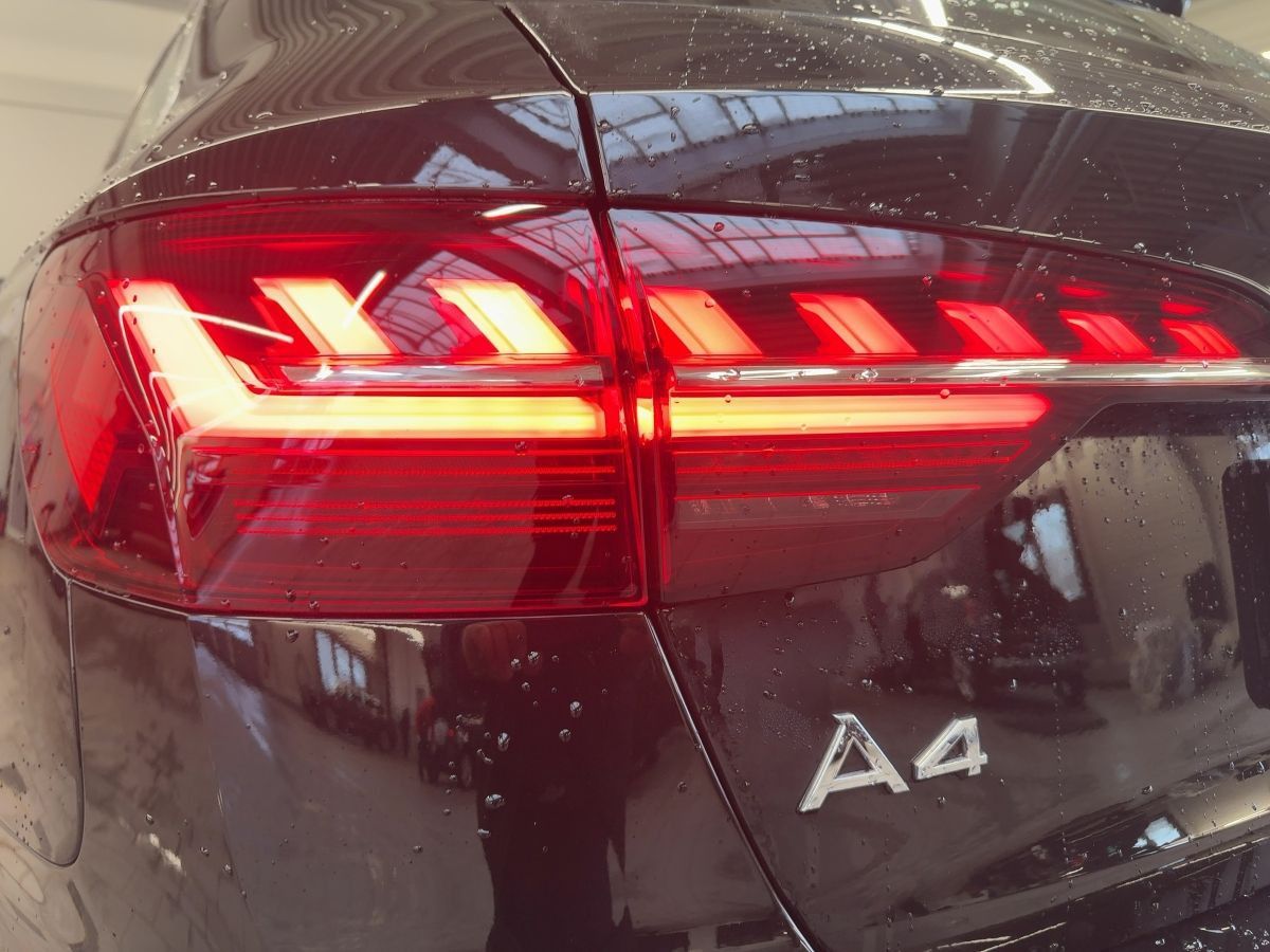 Audi A4 - Bild 14