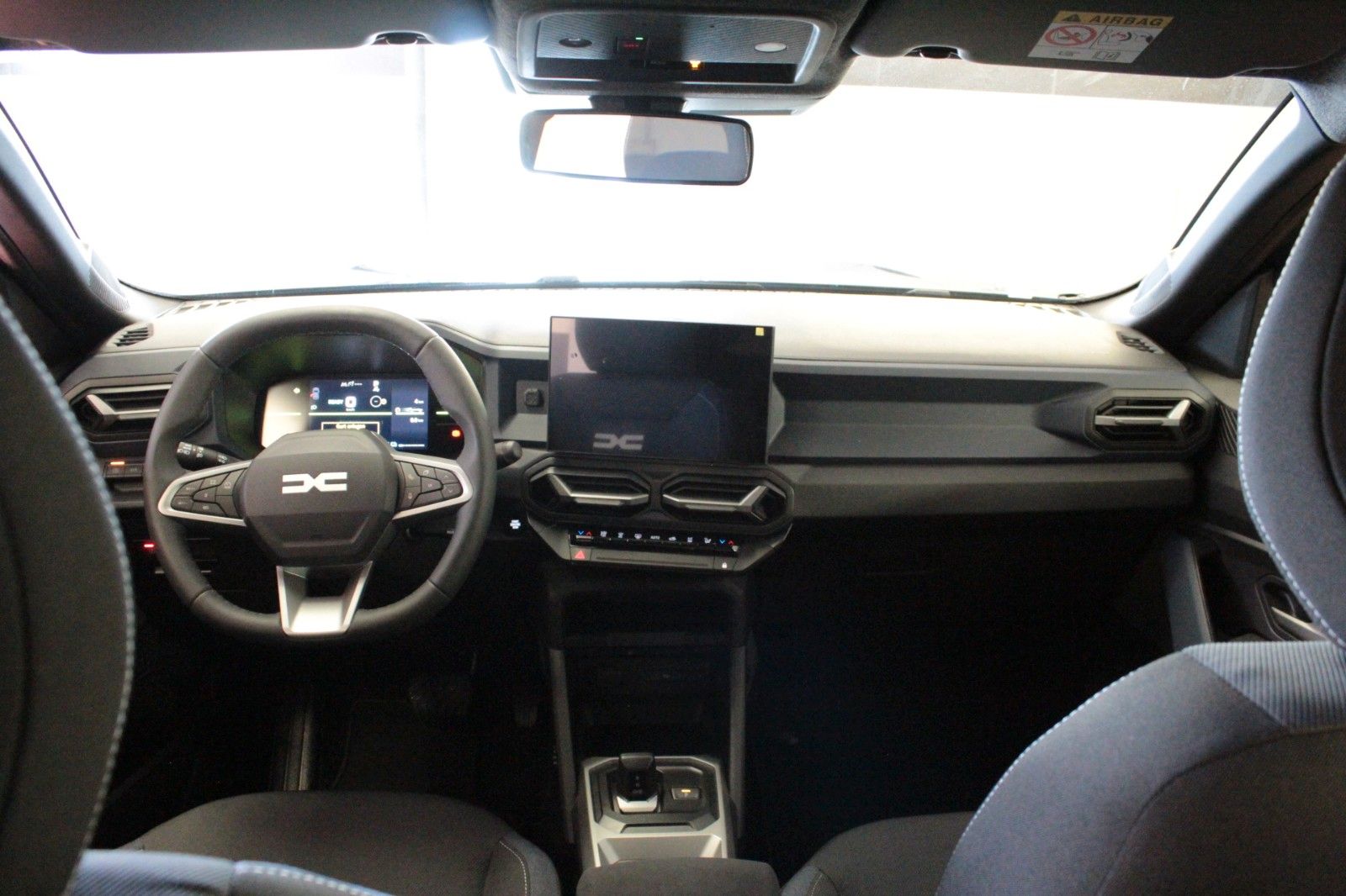 Fahrzeugabbildung Dacia Bigster hybrid 155 Expression #15263