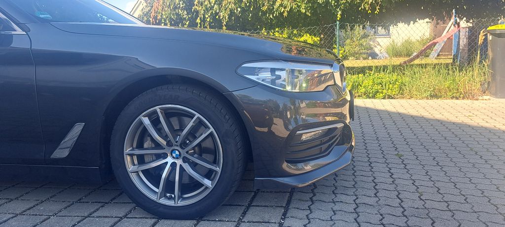 Image of BMW 530