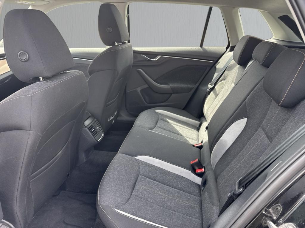 Skoda Kamiq 1.0 TSI Style AHK LED Klima SHZ PDC Tempo 