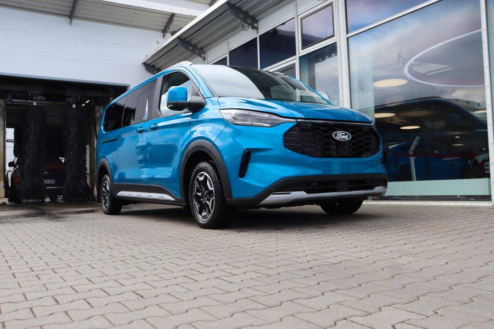Ford Tourneo Custom Active ALLRAD 320/L2-LANG imagem 2