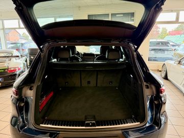 Porsche Cayenne - 10