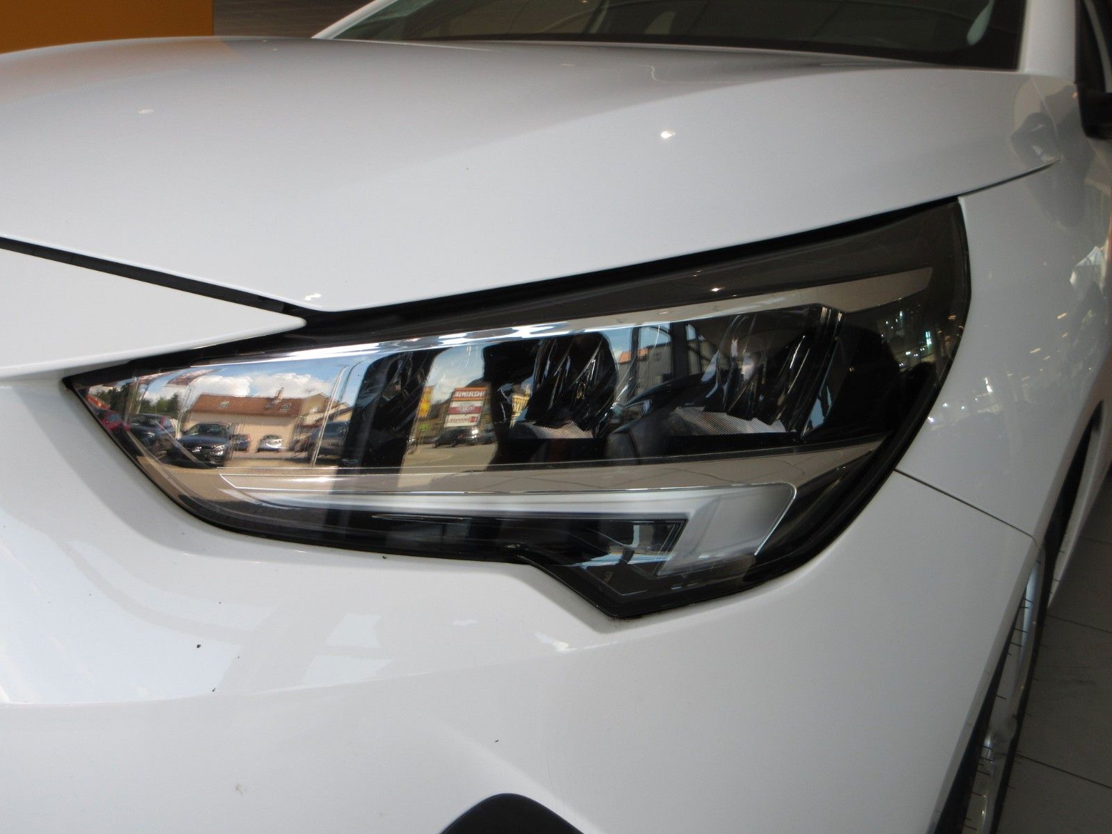 Fahrzeugabbildung Opel Corsa F Elegance 1.2T LED/NAVI/PDC/ALU