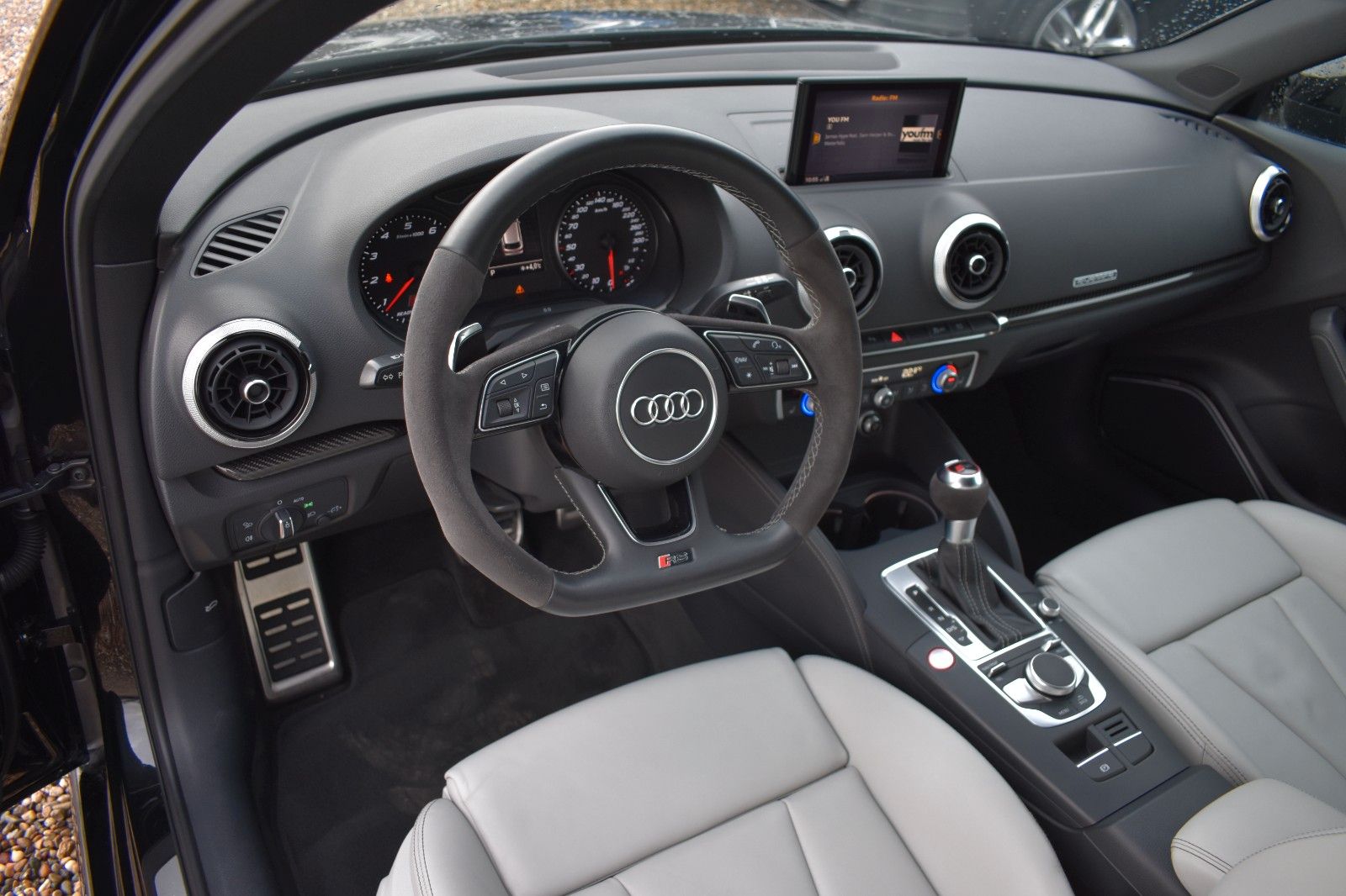 Fahrzeugabbildung Audi RS3 Sportback 2.5 TFSI quattro Keyles RS sitze
