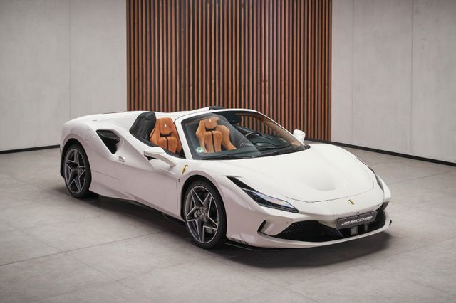 Ferrari F8 Spider Carbon Racing Seats Display Lift LED