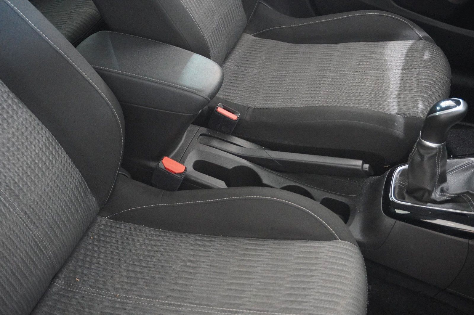Fahrzeugabbildung Opel Corsa F 1.2 ELEGANCE NAVI/LED/TEMP/PDC/KLIMA/USB