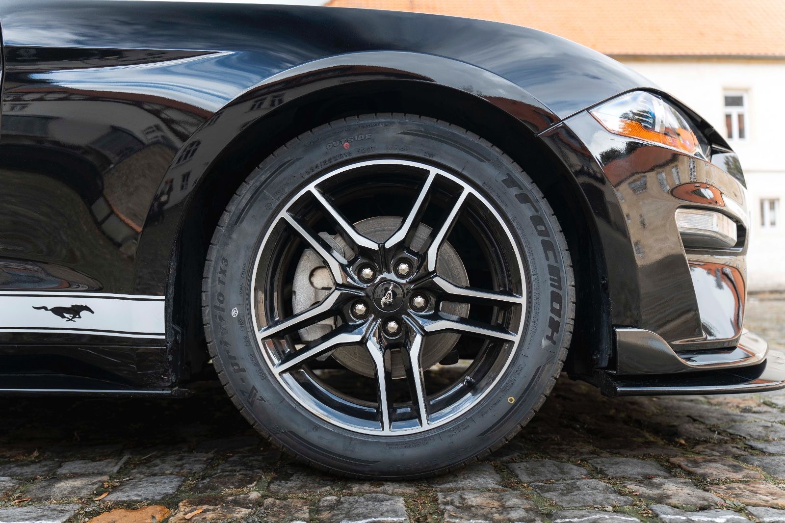 Fahrzeugabbildung Ford Mustang 2,3L Ecoboost LED KAM TOTW SZH ALC