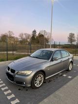 BMW 316d Bremsen + TÜV Neu - BMW 316 aus 2010