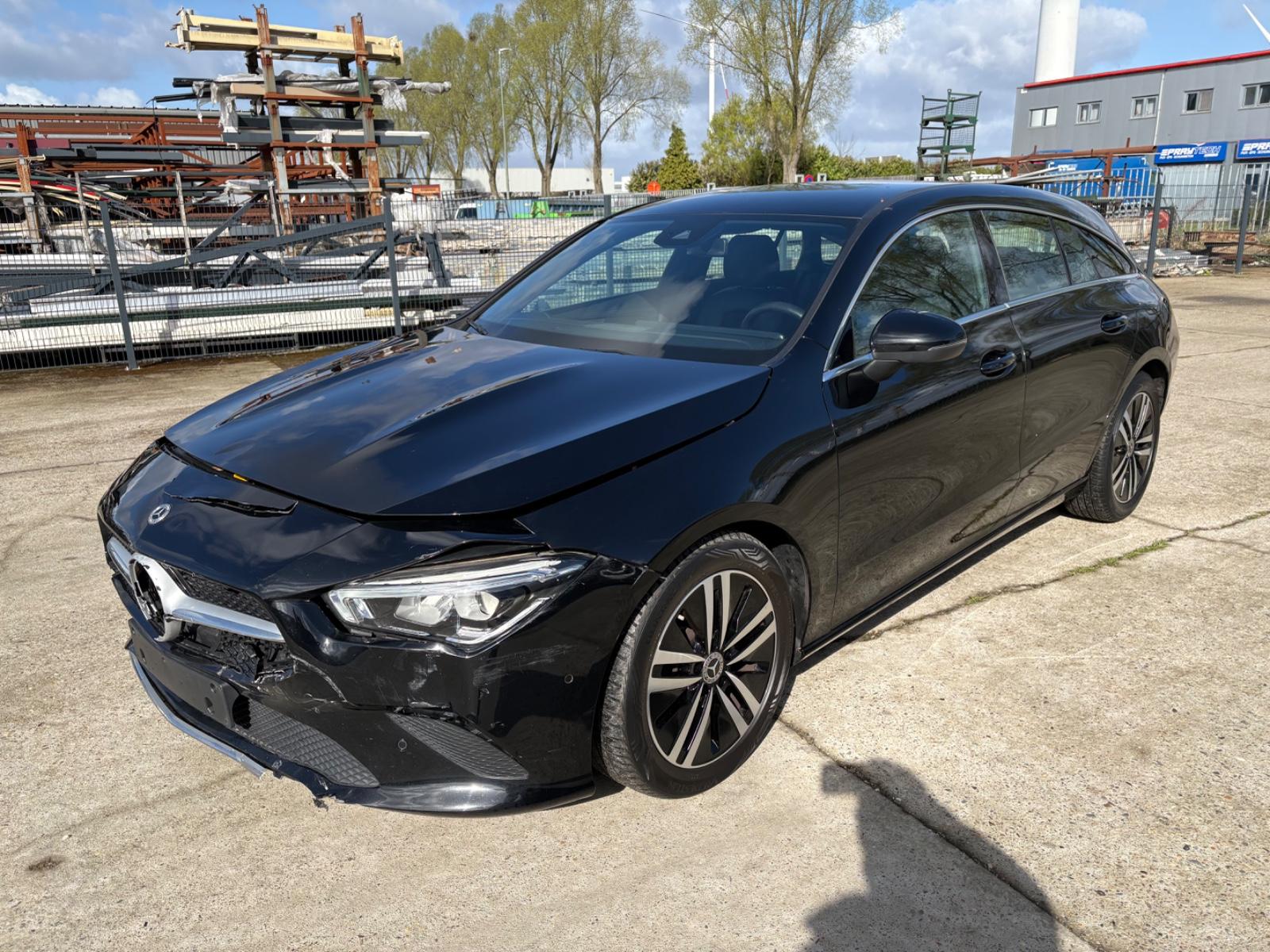 Mercedes-Benz CLA 200d Shooting Brake / 1950 CC