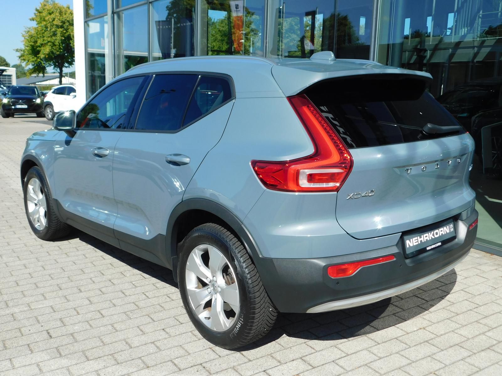 Fahrzeugabbildung Volvo XC40 T4 AWD Momentum Pro