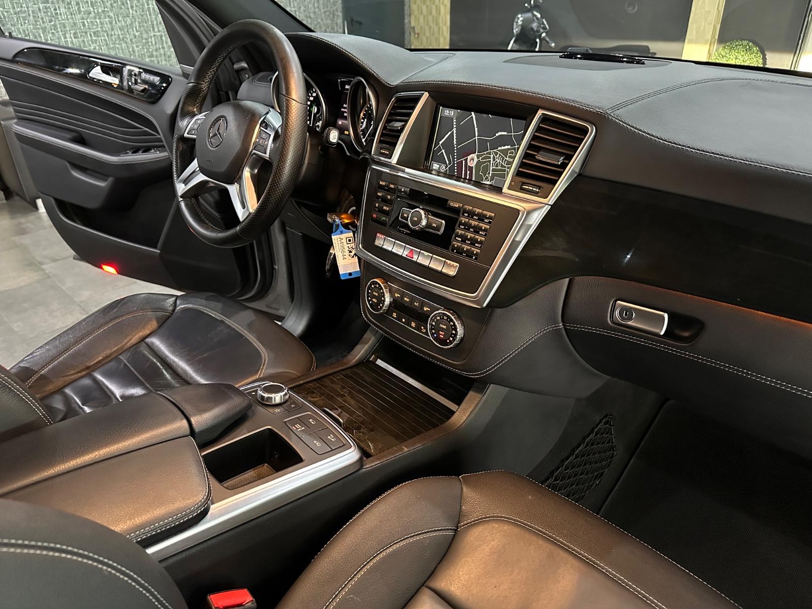 Mercedes-Benz ML 350 BlueTec 4Matic AMG Paket / Panorama/ EUR6