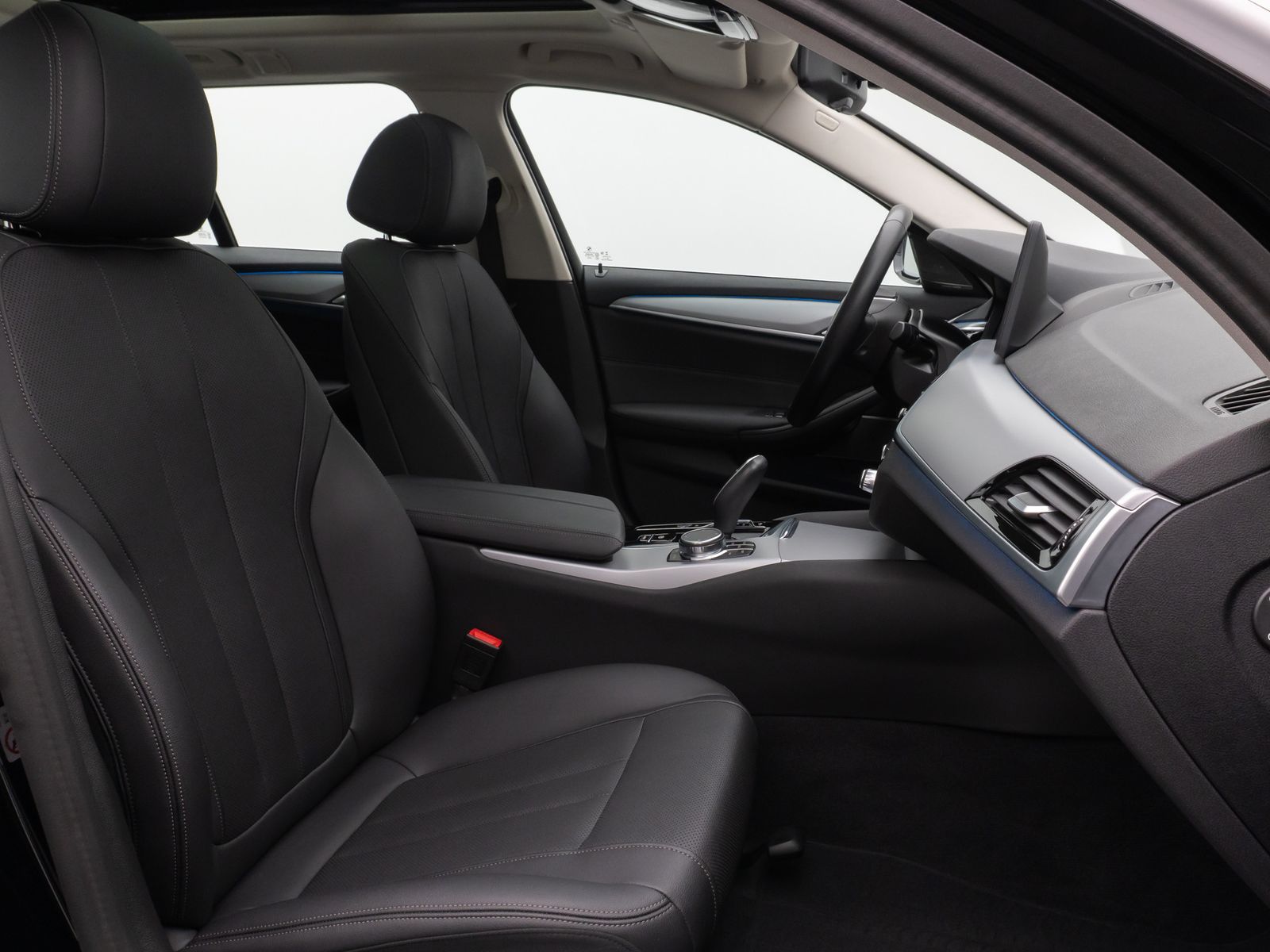 Fahrzeugabbildung BMW 530e Panorama Leder DAB H/K WLAN Stop&Go Alarm