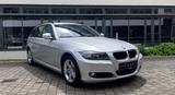 BMW 318i Touring*Autom*Xenon*PDC*1.Hand* - BMW 318 aus 2010: Kombi, 318i