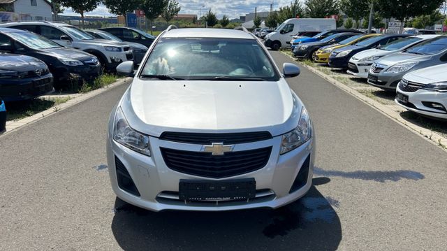 Chevrolet Cruze Station Wagon LS+