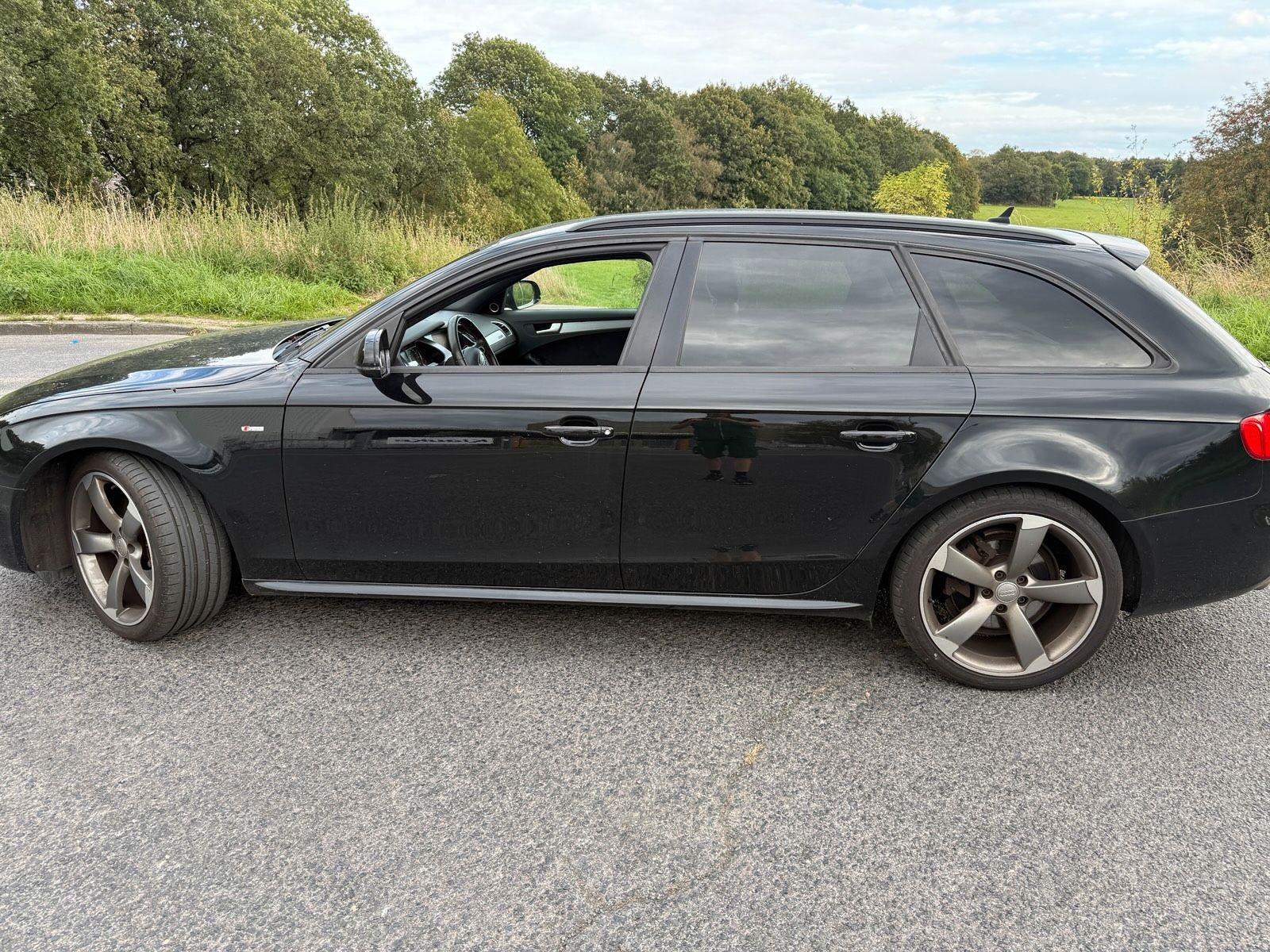 Audi Quattro 2011 — rear view