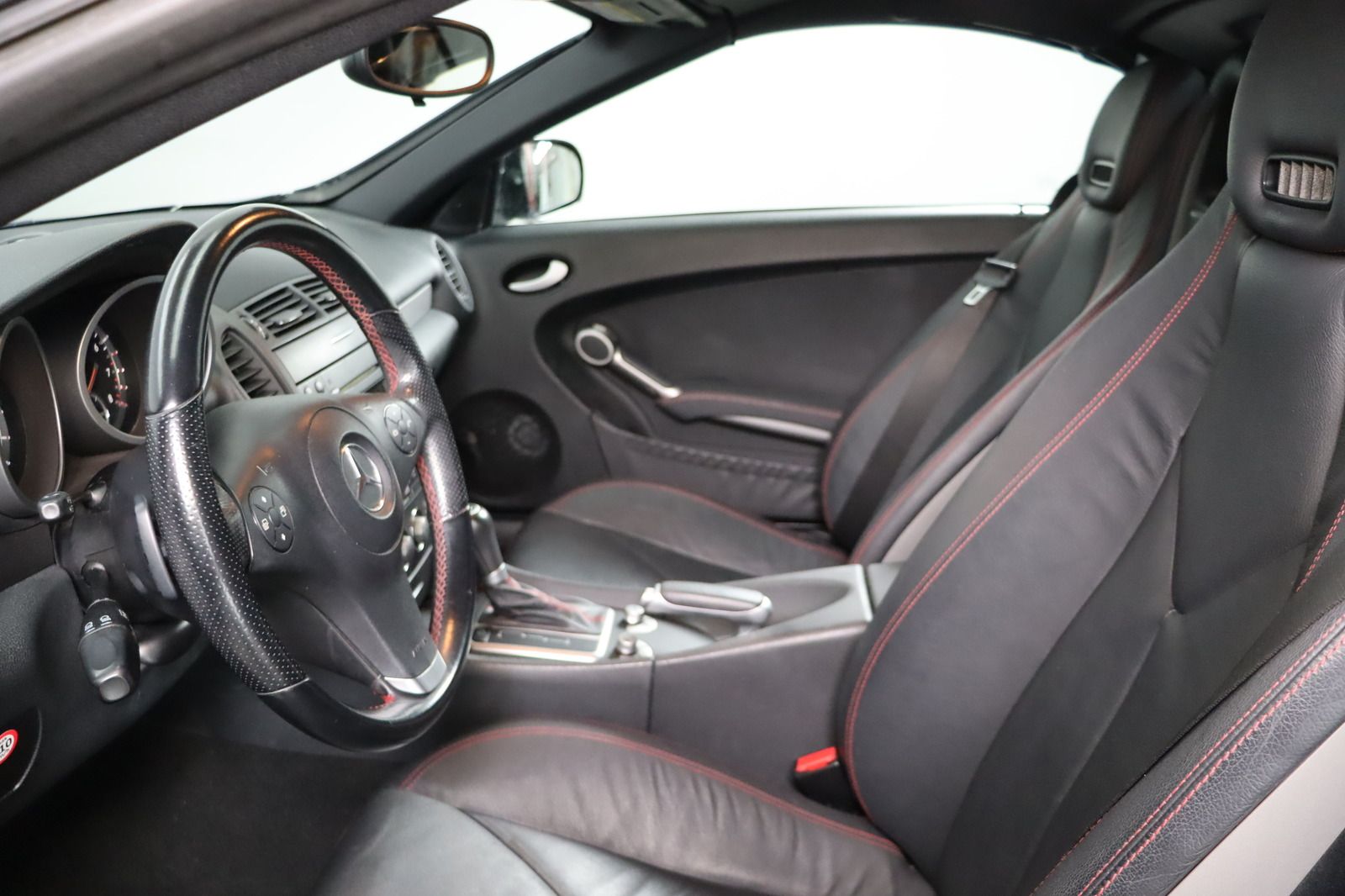 Fahrzeugabbildung Mercedes-Benz SLK 200 KOMPRESSOR * Airscarf * SHZ * Bi-Xenon