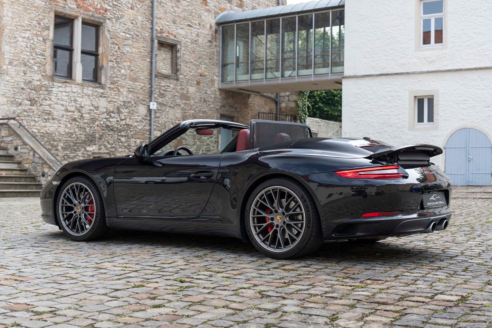 Fahrzeugabbildung Porsche 911 Carrera S Cabrio BOSE PASM TOTW CARPLAY LED