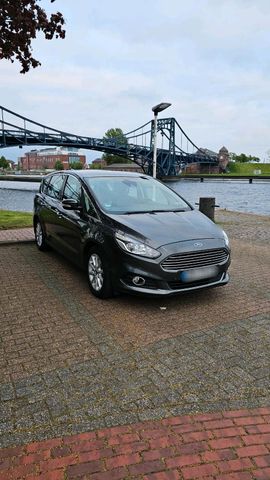 Ford S max