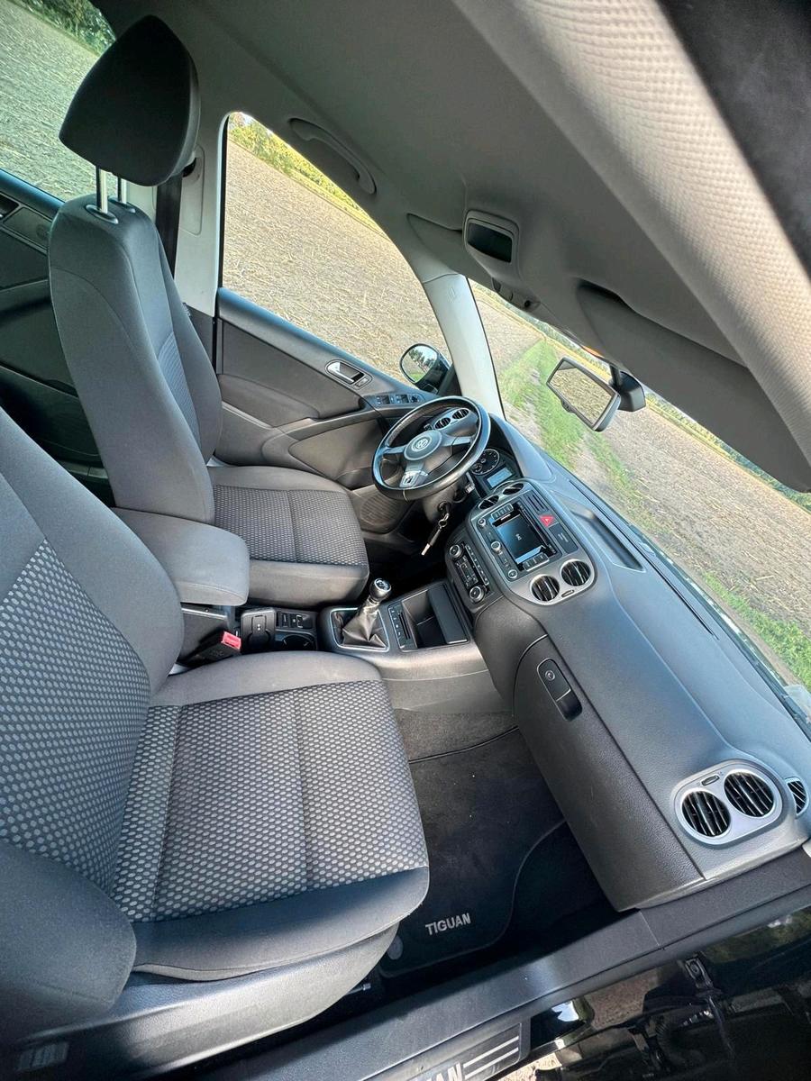 Volkswagen Tiguan 2011 — photo 9