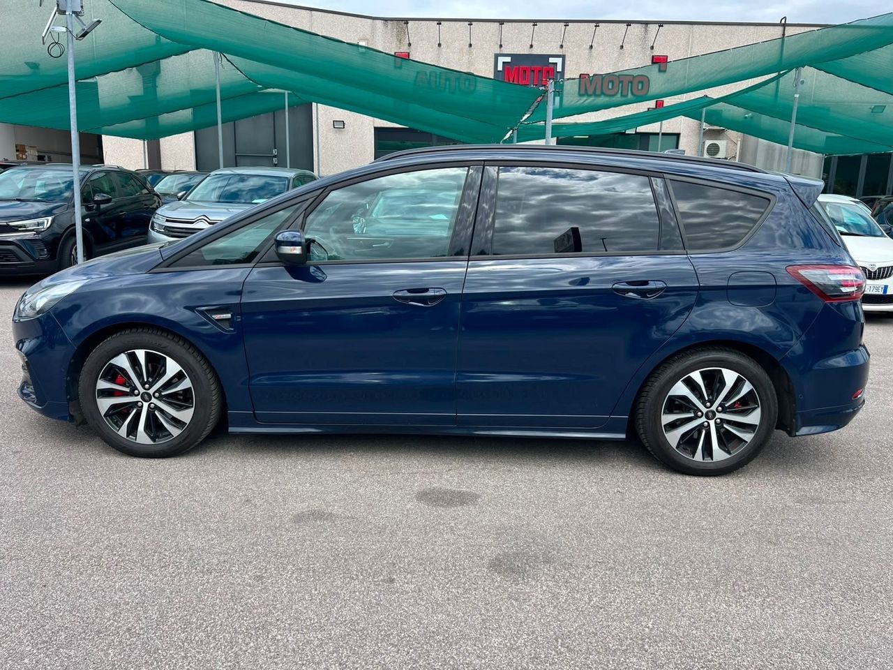 Ford S-Max 2.0 190 CV Aut 7POSTI ST-Line imagem 2
