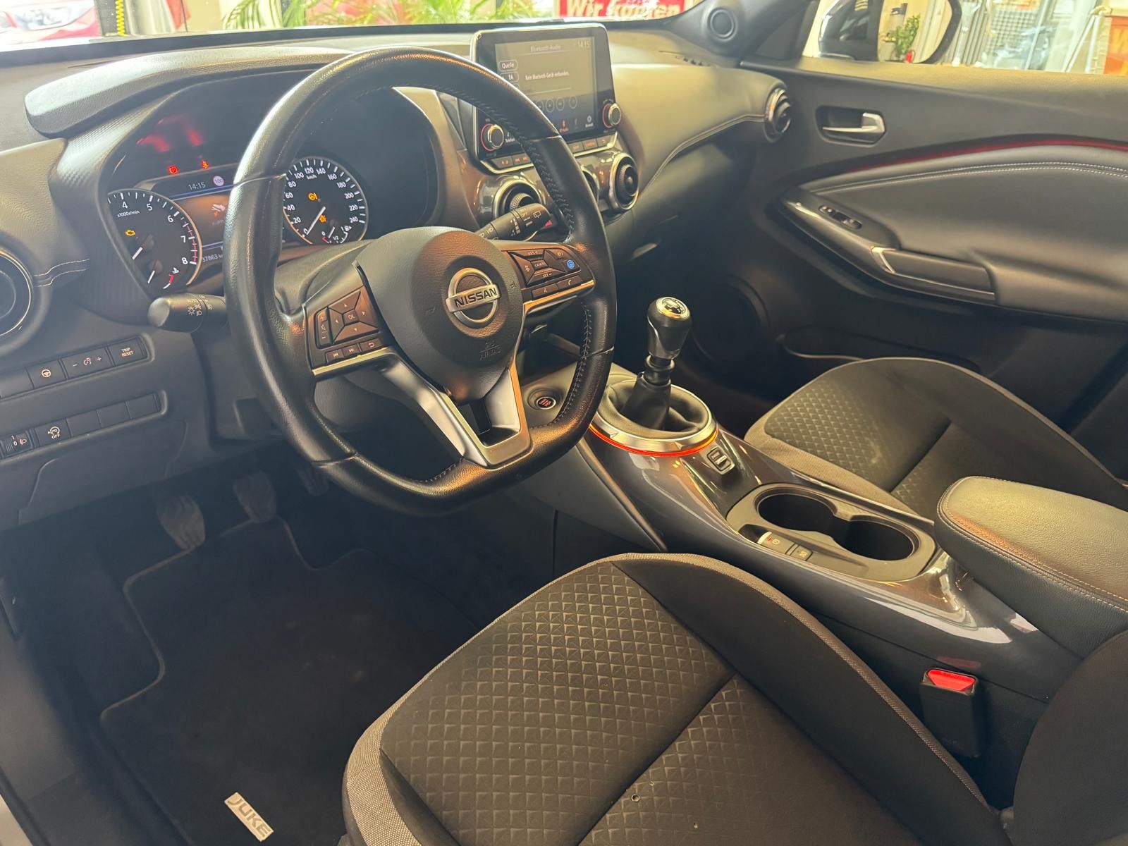 Fahrzeugabbildung Nissan Juke N-Connecta / WENIG KM/NAVI/KLIMA/GARANTIE